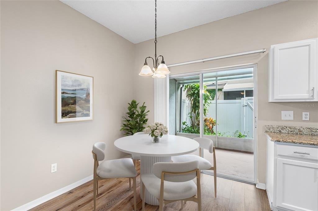 10114 Farmingdale Place - Photo 2
