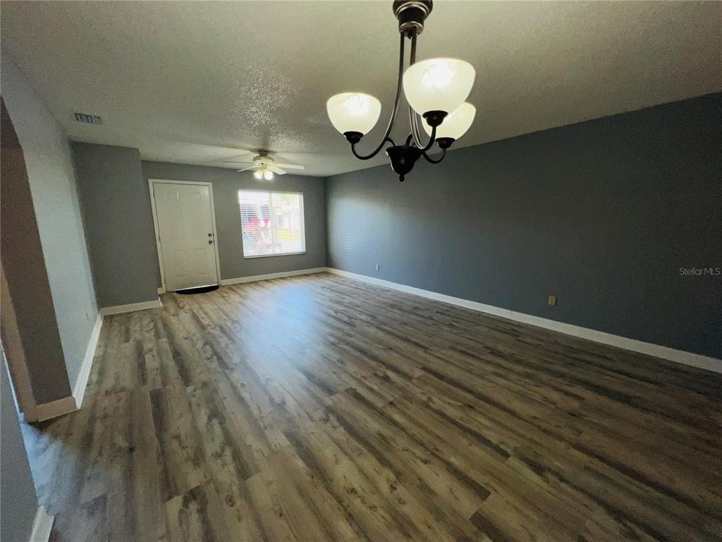 605 Ridge Terrace - Photo 11