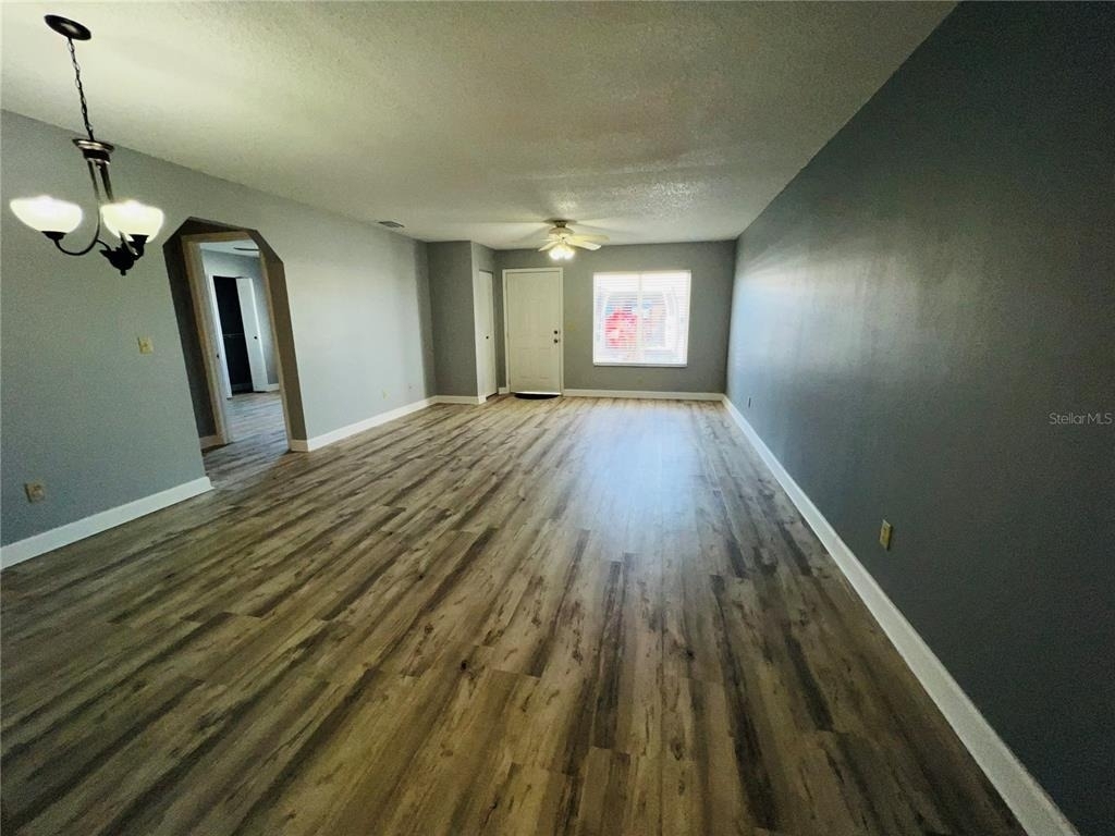 605 Ridge Terrace - Photo 10