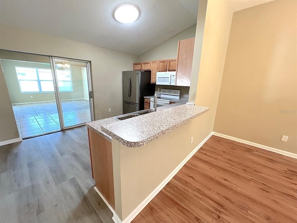 20 Regis Lane - Photo 10