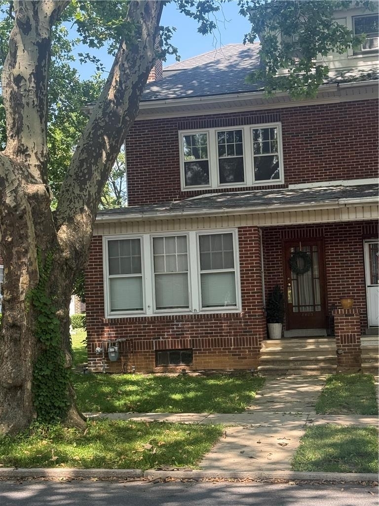 2403 Allen Street - Photo 0