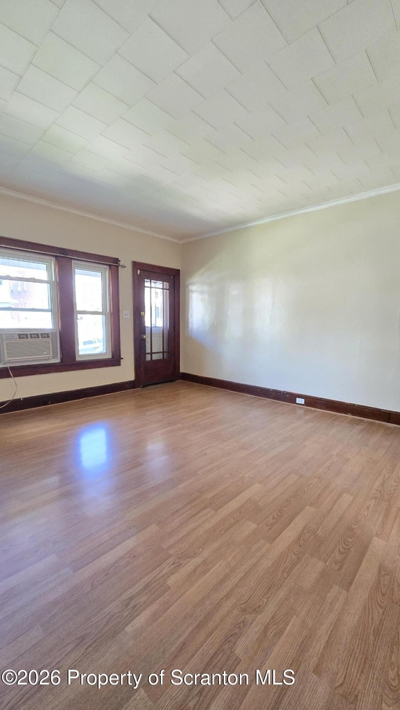 542 Deacon Street - Photo 1
