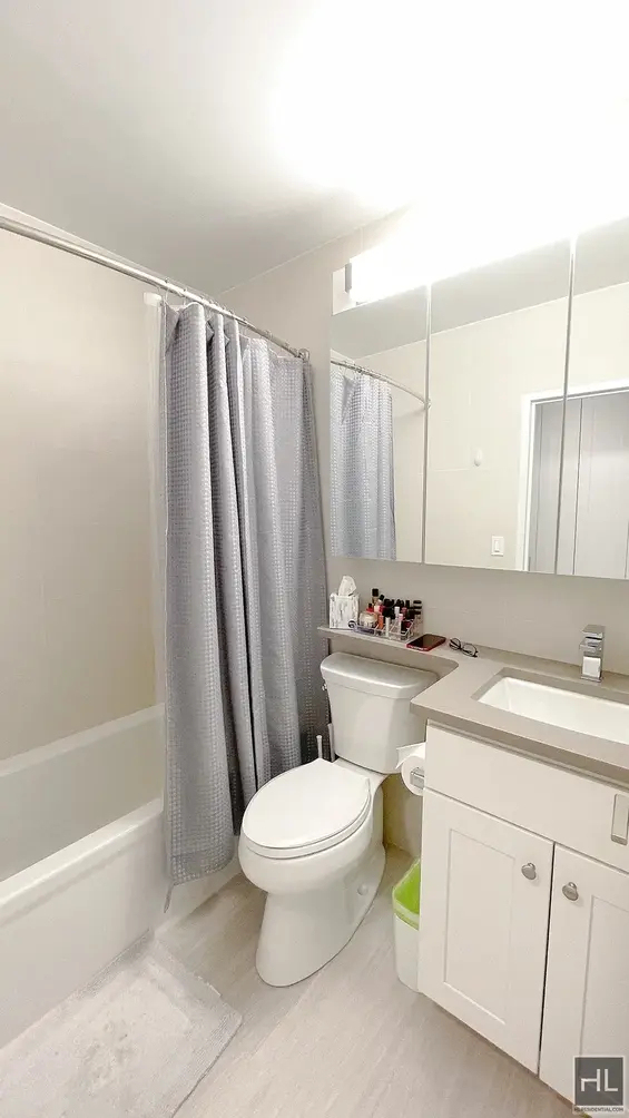 215 East 95th Street - Photo 3