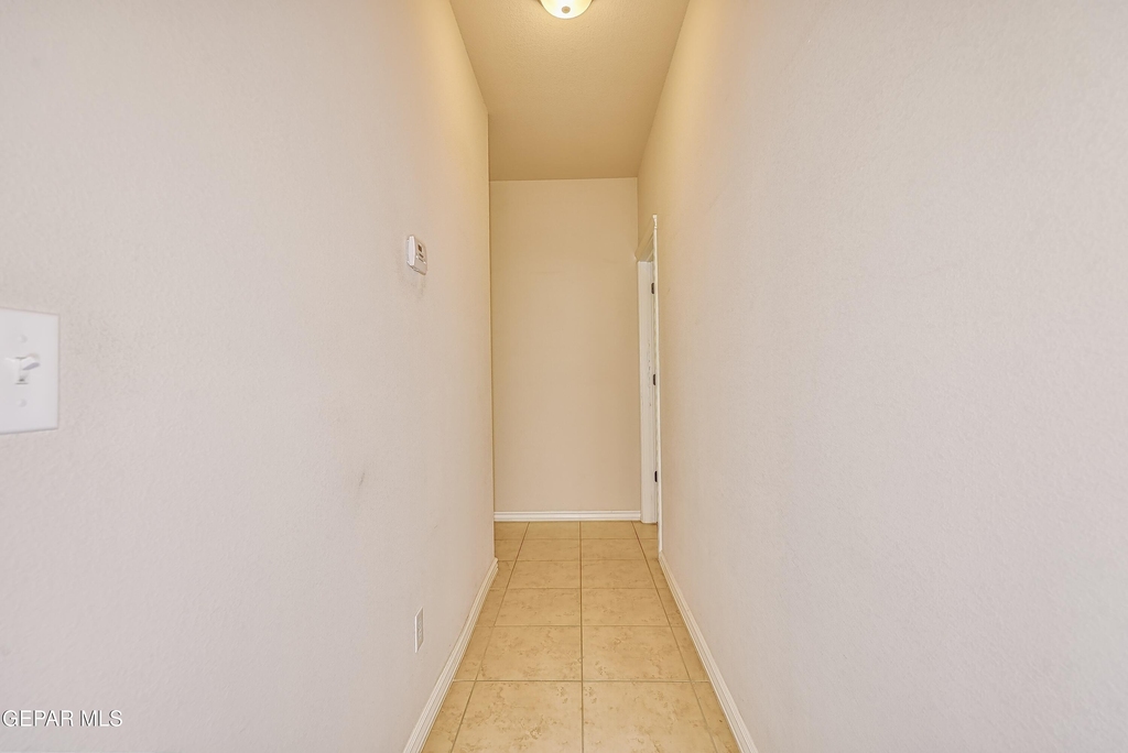 5601 Valley Maple Drive - Photo 18