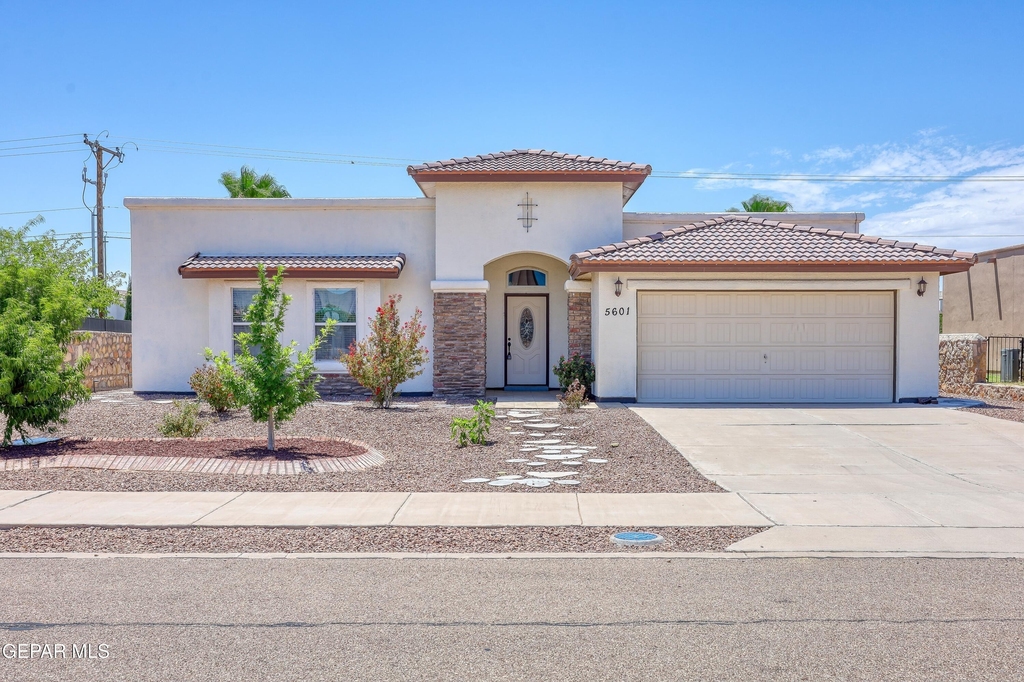 5601 Valley Maple Drive - Photo 0
