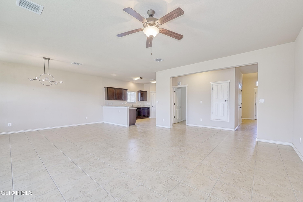 5601 Valley Maple Drive - Photo 9