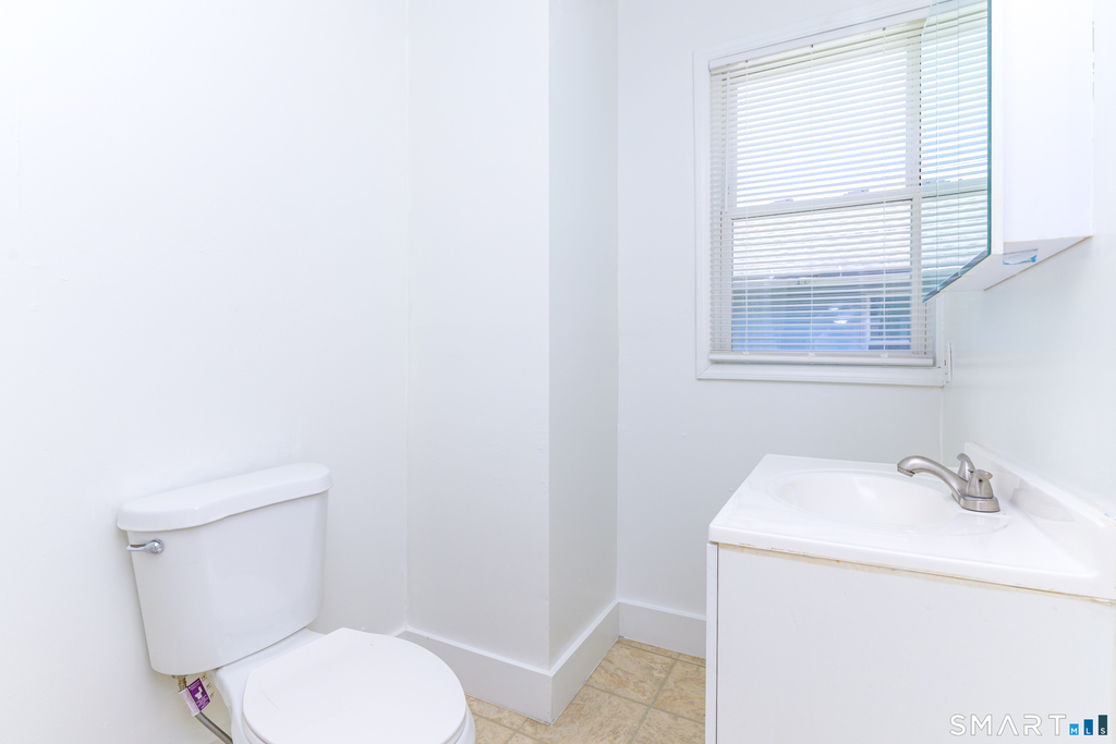237 Bishop Street - Photo 3