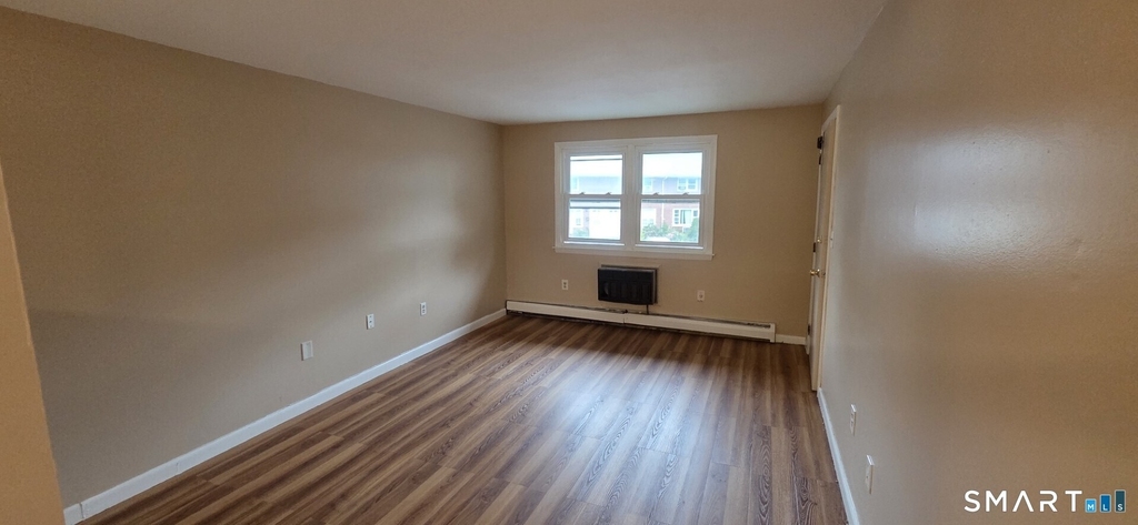 460 Woodbridge Street - Photo 3