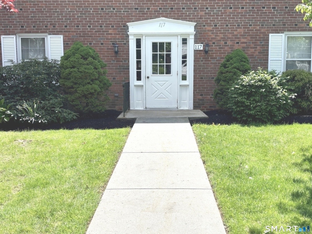 117 Shadow Lane - Photo 0