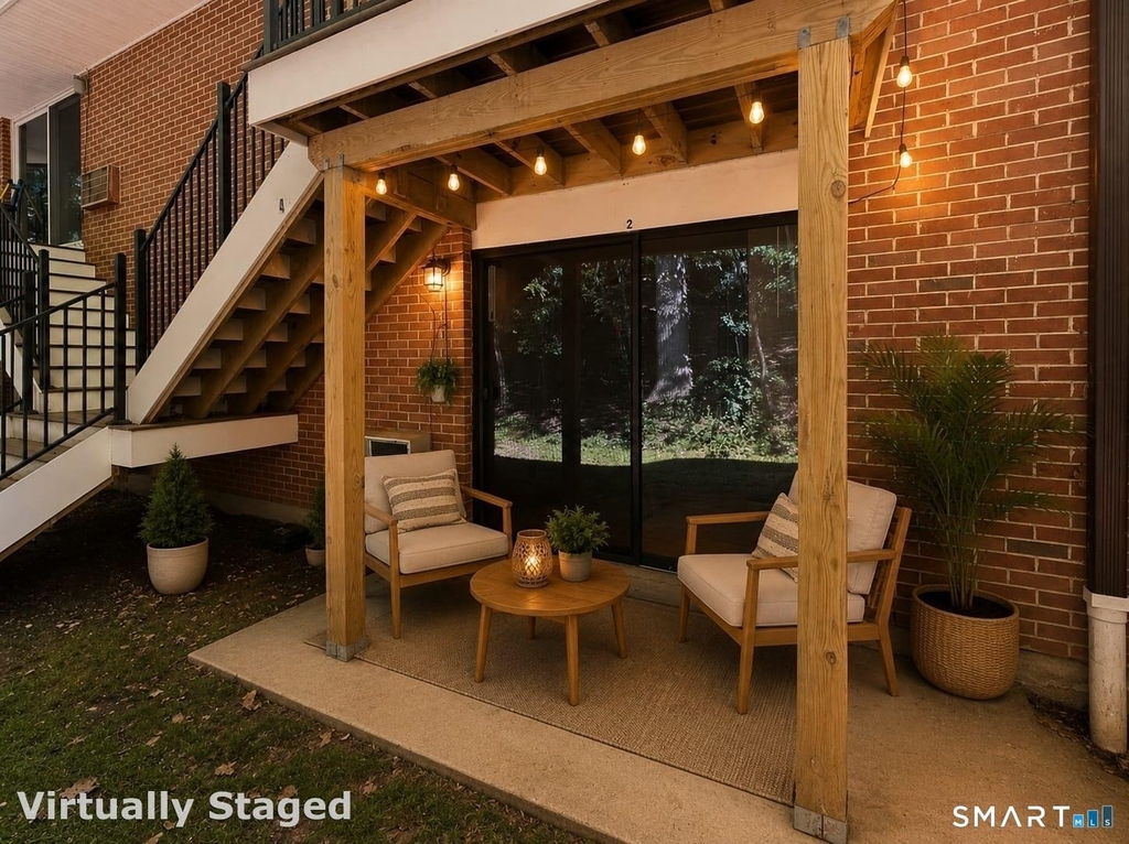 1634 Farmington Avenue - Photo 9