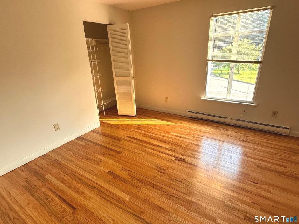 1634 Farmington Avenue - Photo 18