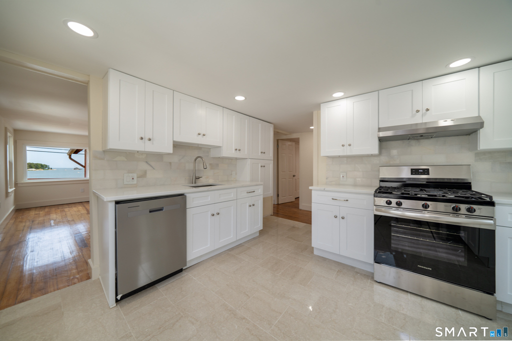 198-200 Shore Drive - Photo 8