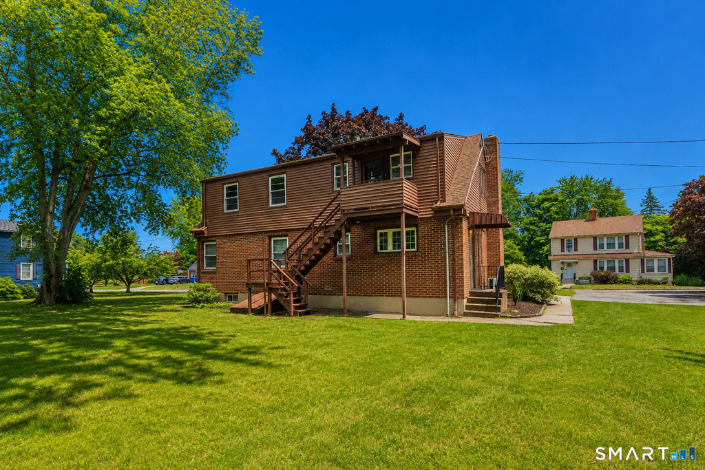 7 Olson Avenue - Photo 3