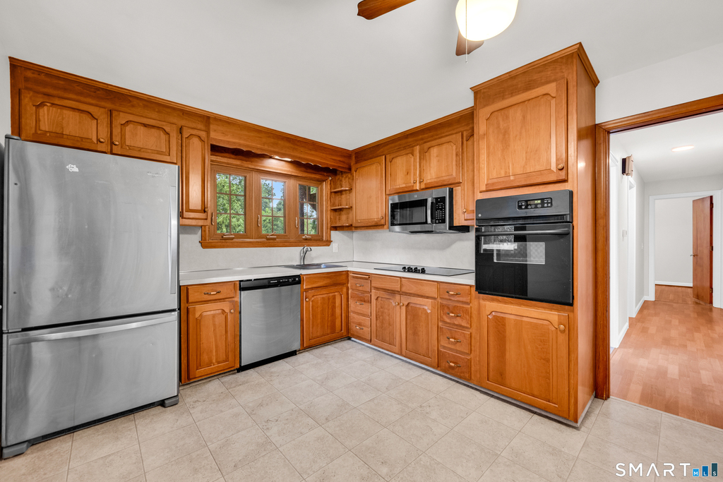 7 Olson Avenue - Photo 6