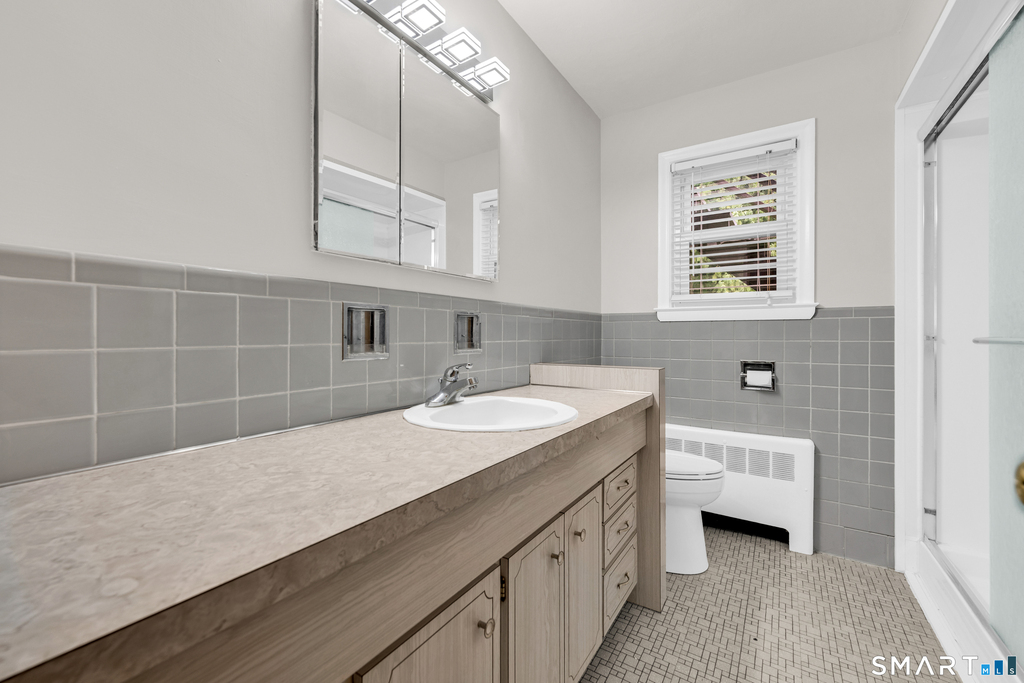 7 Olson Avenue - Photo 9