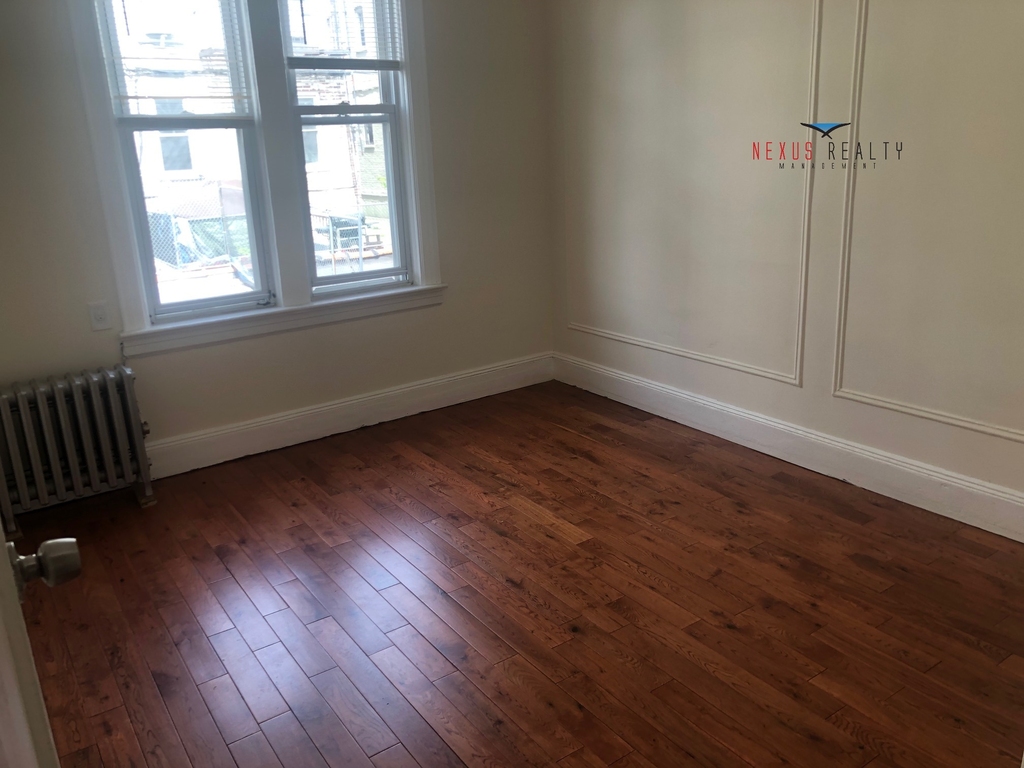 43-22 58th Street - Photo 4