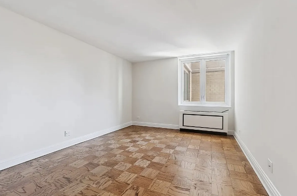 East 71st Street - Photo 1