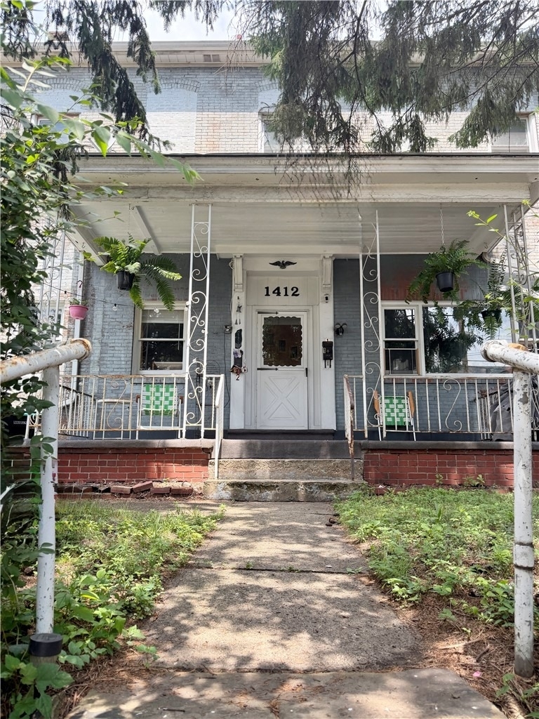 1412 Main St - Photo 0