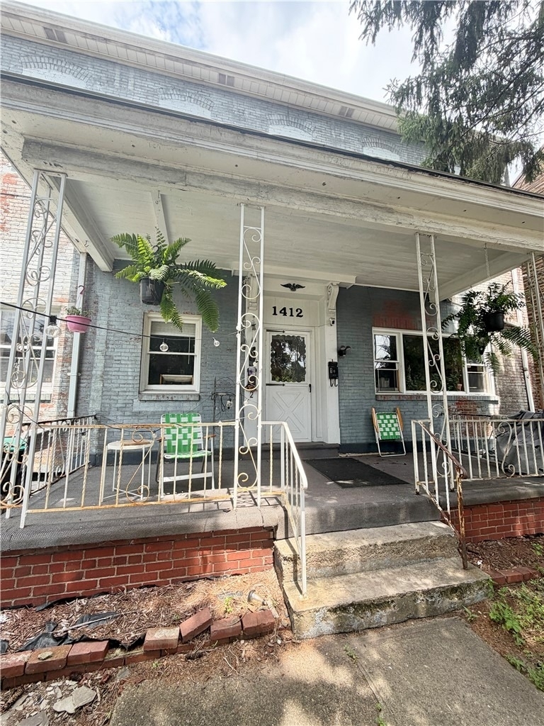 1412 Main St - Photo 1