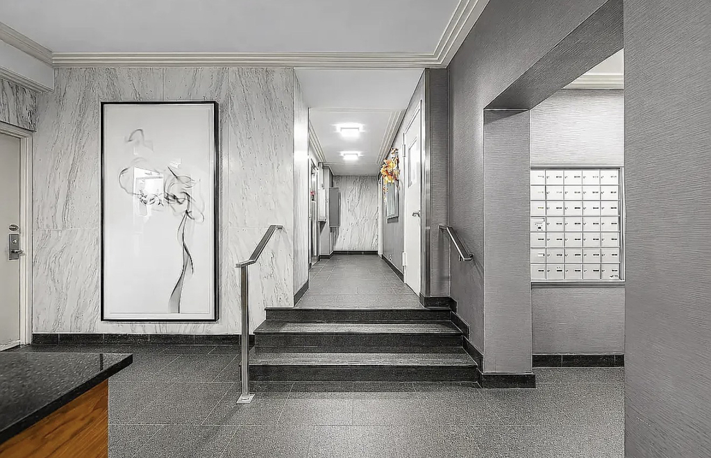 East 35th Street - Photo 5