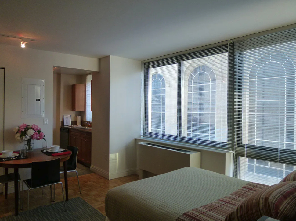96 and Lexington Ave - Photo 3