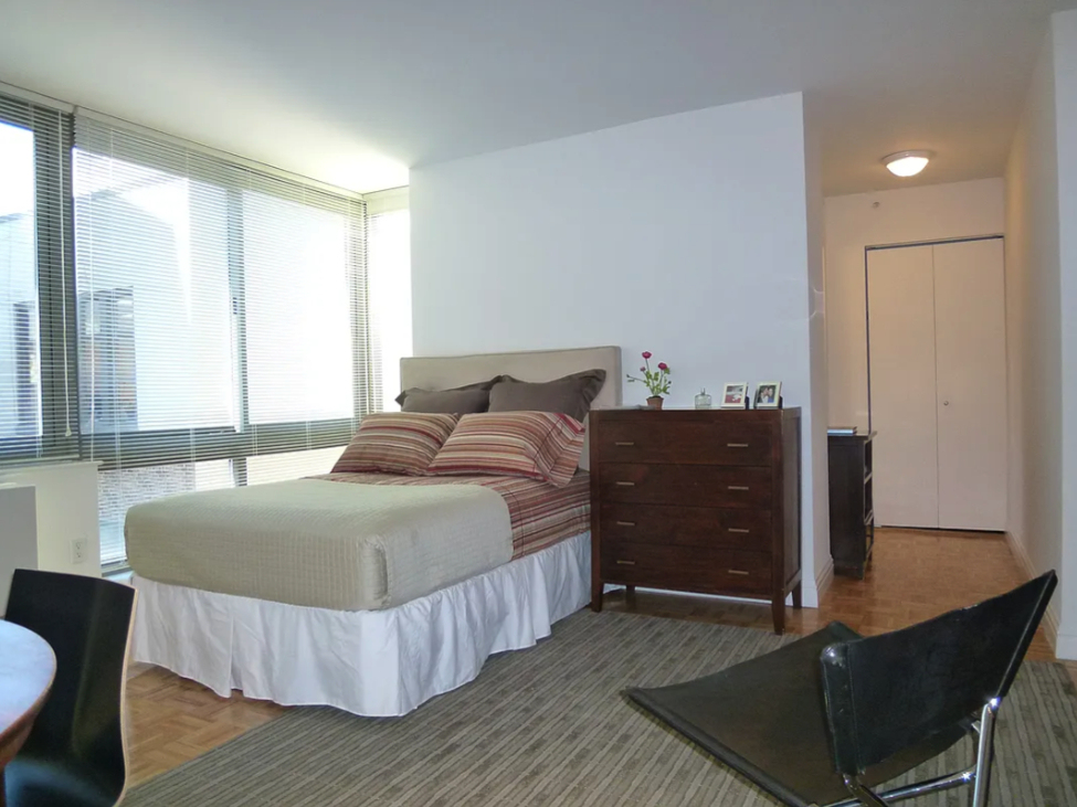 96 and Lexington Ave - Photo 4