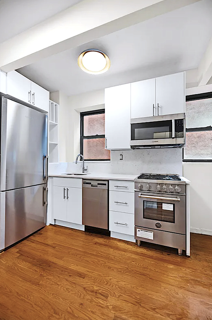 East 25th Street - Photo 1