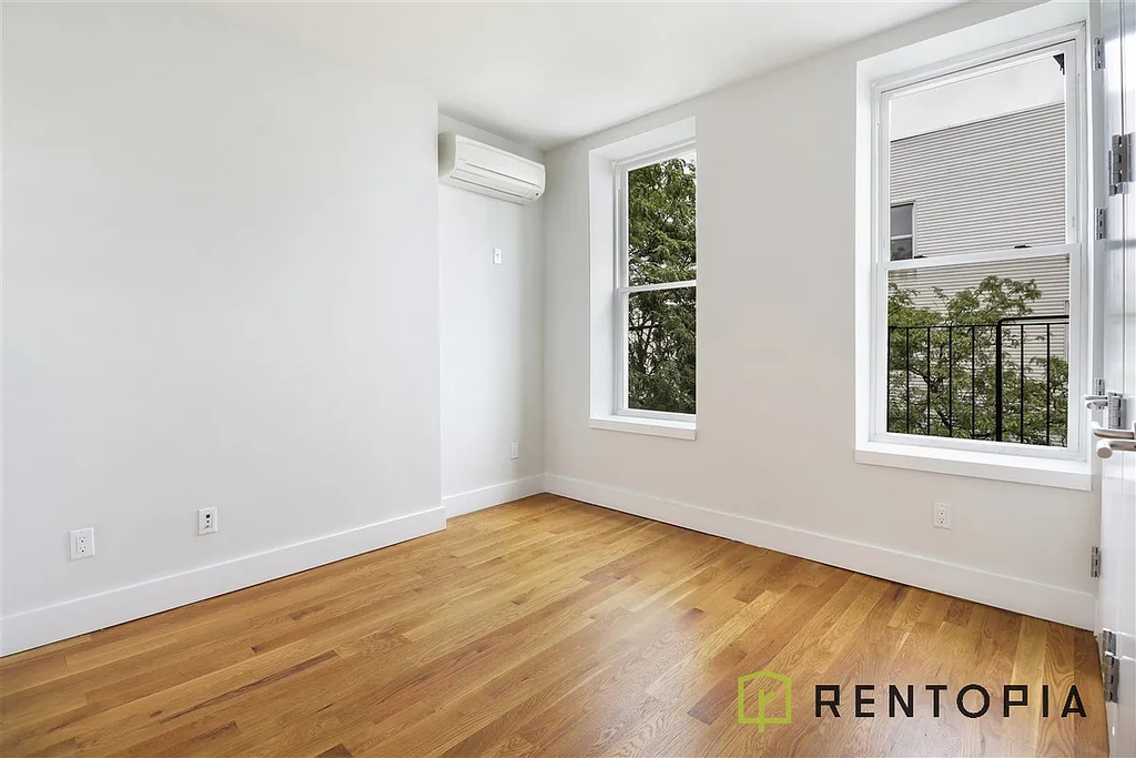 119 Guernsey Street - Photo 2