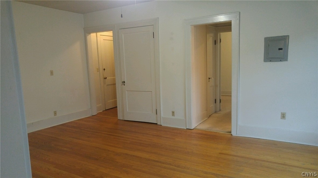 2600 James Street - Photo 2