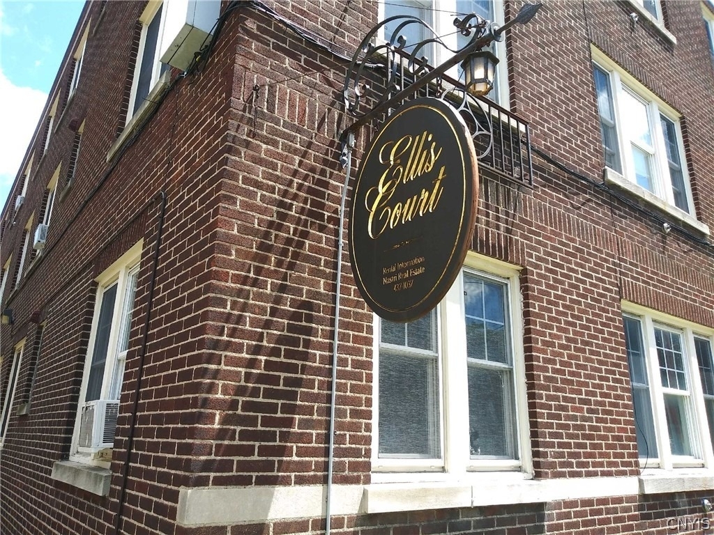 2600 James Street - Photo 1