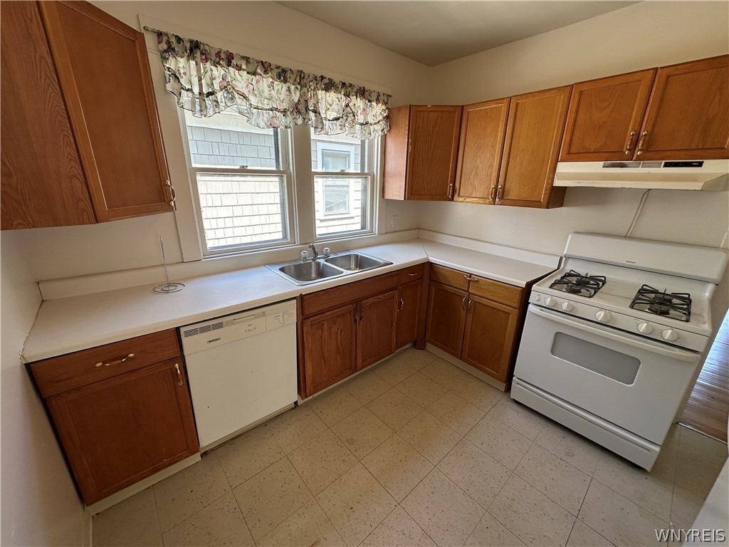 394 Taunton Place - Photo 17