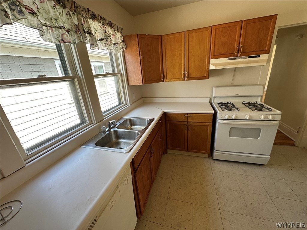 394 Taunton Place - Photo 16