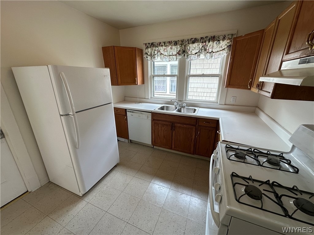 394 Taunton Place - Photo 14