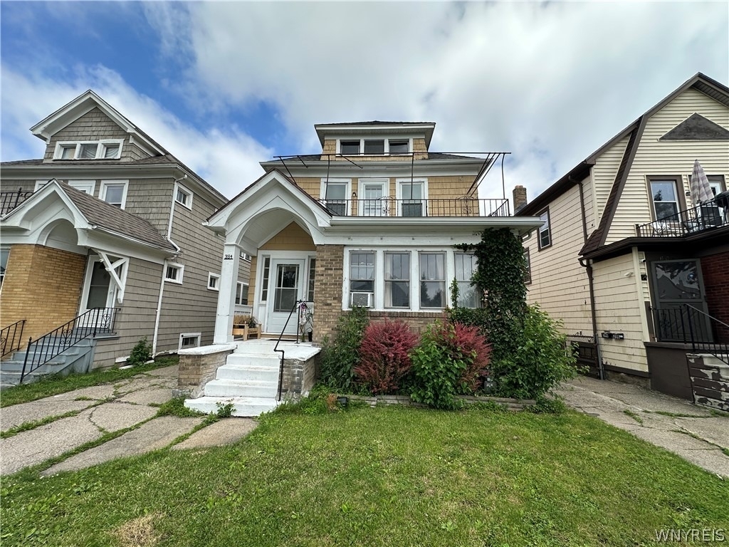 394 Taunton Place - Photo 0