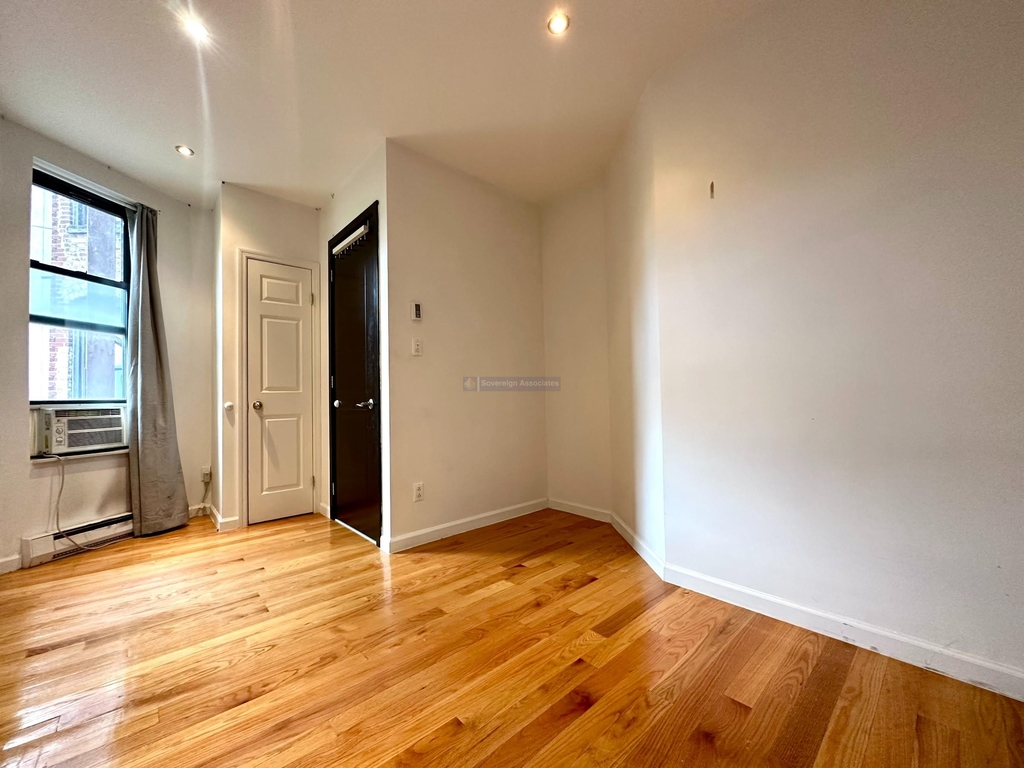 953 Columbus Avenue - Photo 6