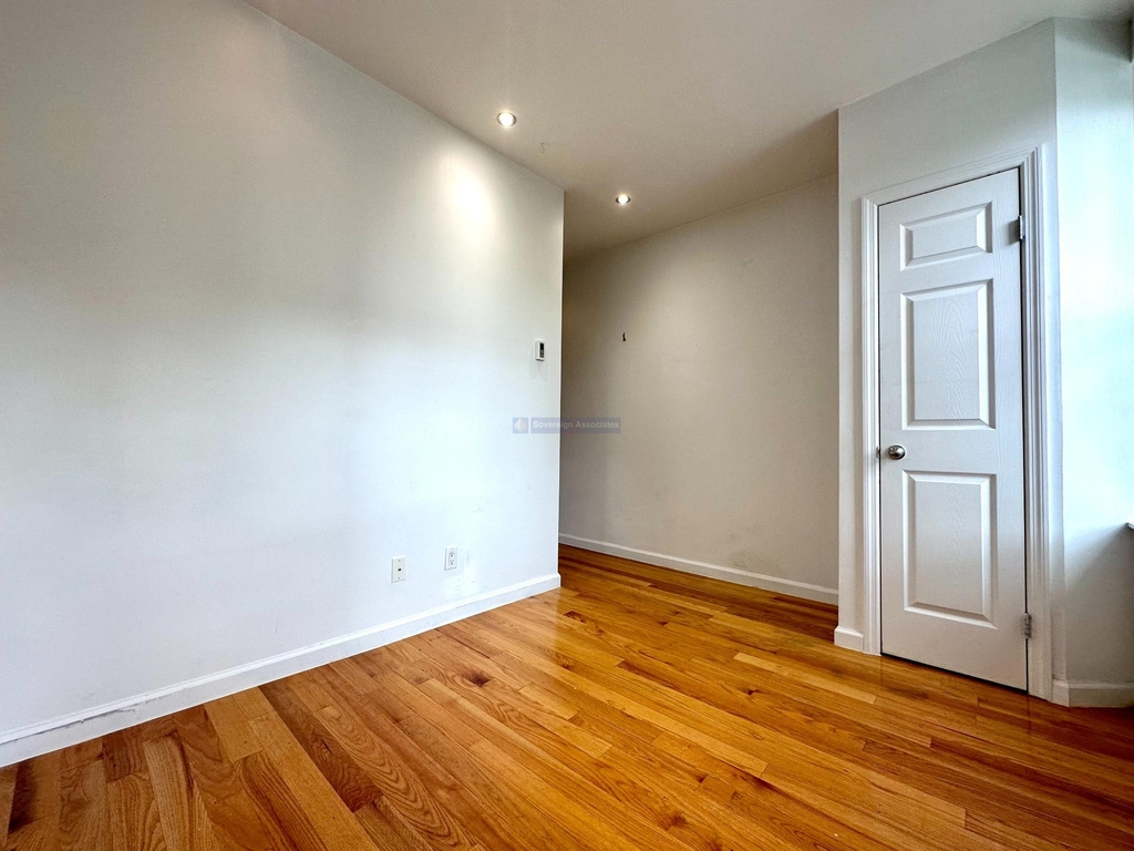 953 Columbus Avenue - Photo 1