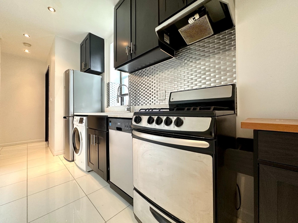 953 Columbus Avenue - Photo 5