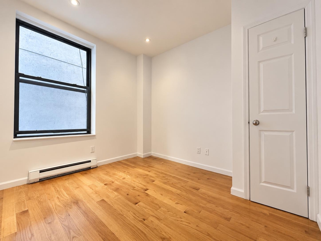953 Columbus Avenue - Photo 11