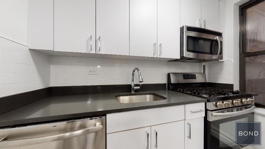 East 38th Street - Photo 2