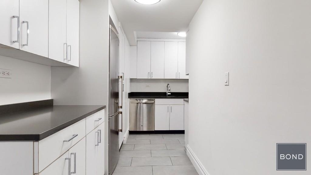 East 38th Street - Photo 3