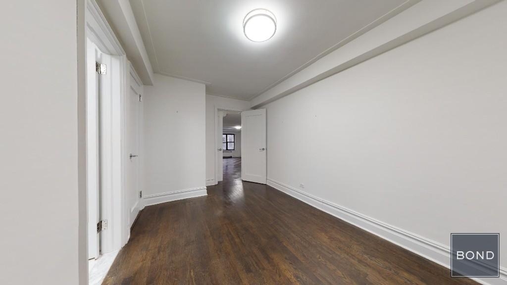 East 38th Street - Photo 11