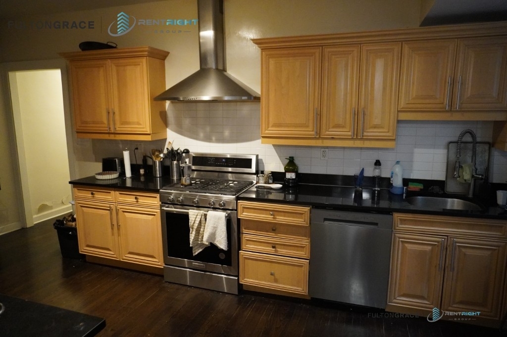 534 W Stratford - Photo 11