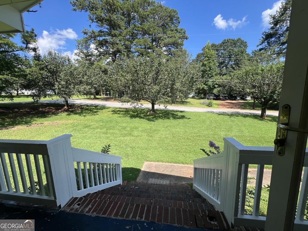 6695 Courtney Drive - Photo 3