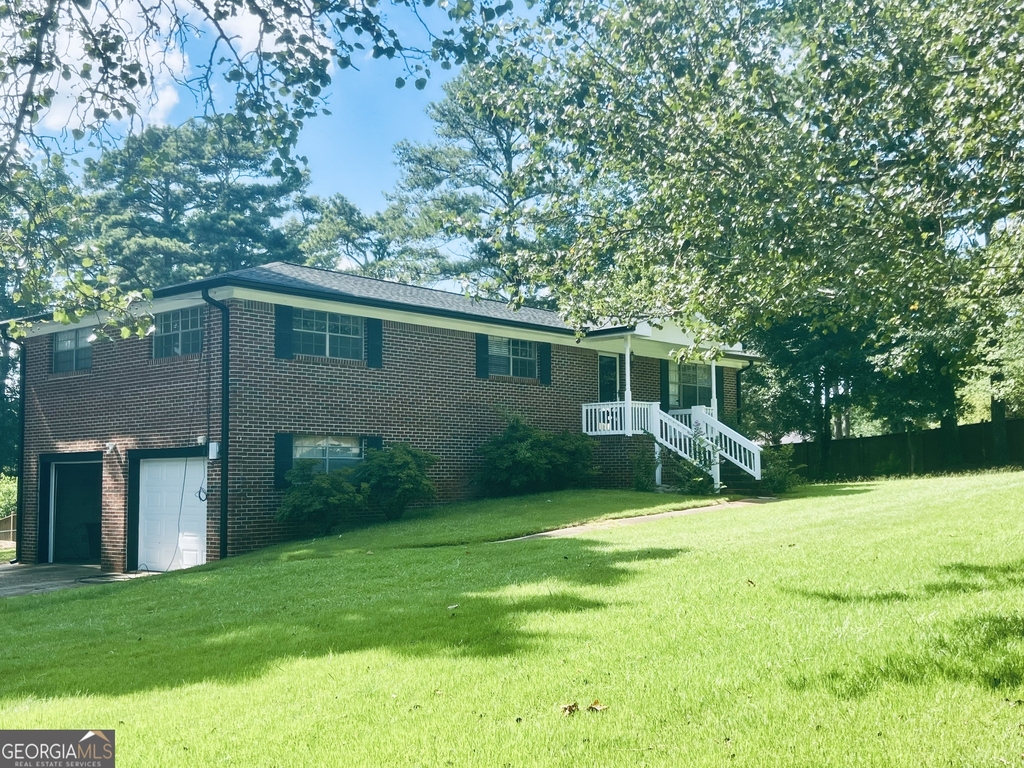 6695 Courtney Drive - Photo 2