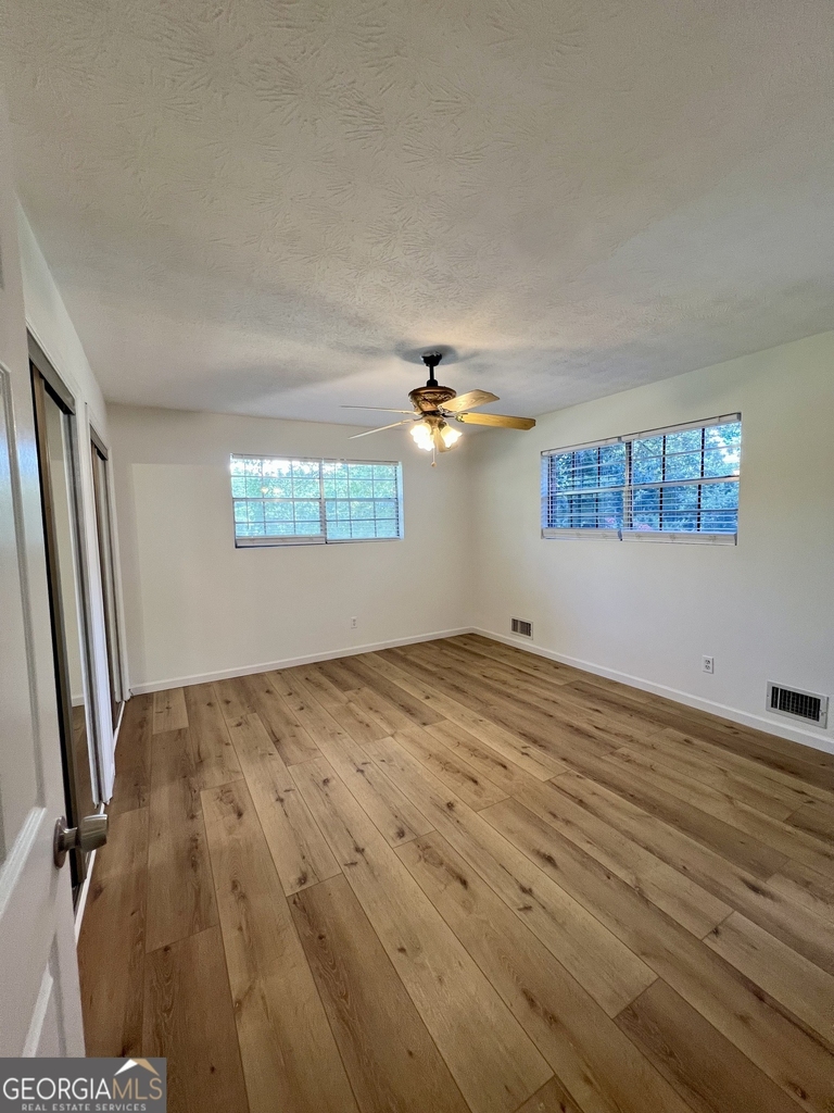6695 Courtney Drive - Photo 10