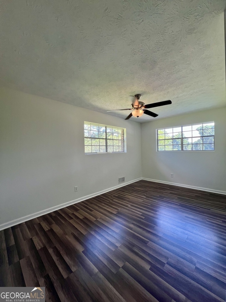 6695 Courtney Drive - Photo 8