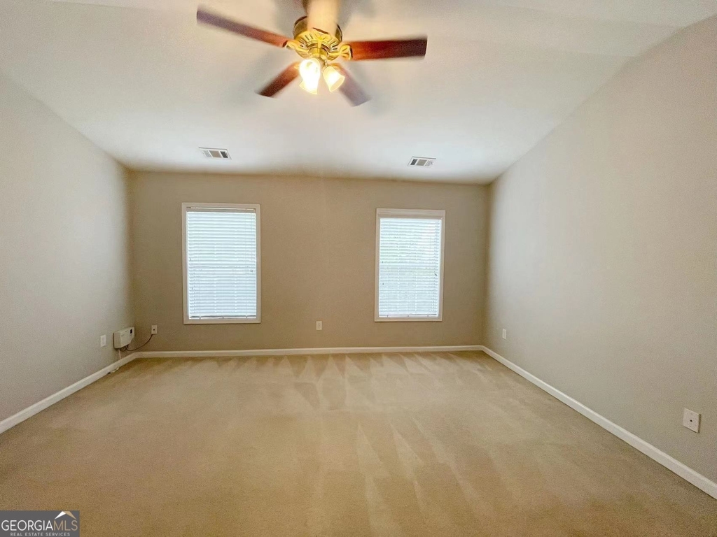401 Norton Crossing - Photo 9