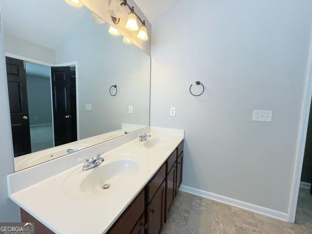 401 Norton Crossing - Photo 12