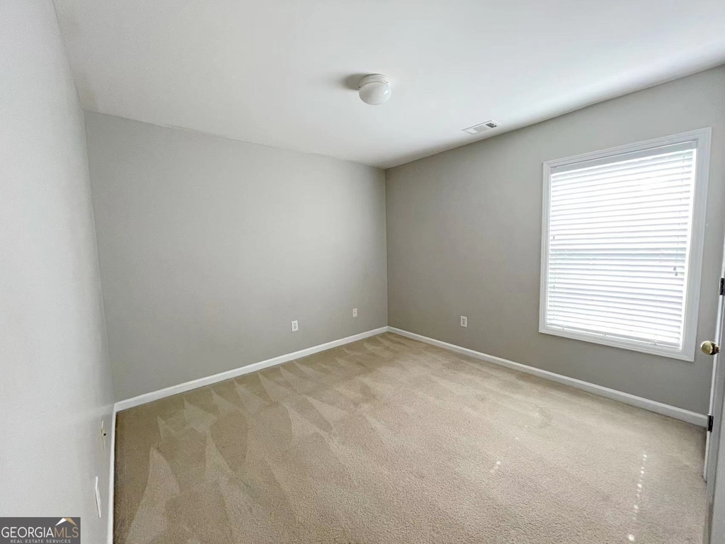 401 Norton Crossing - Photo 14