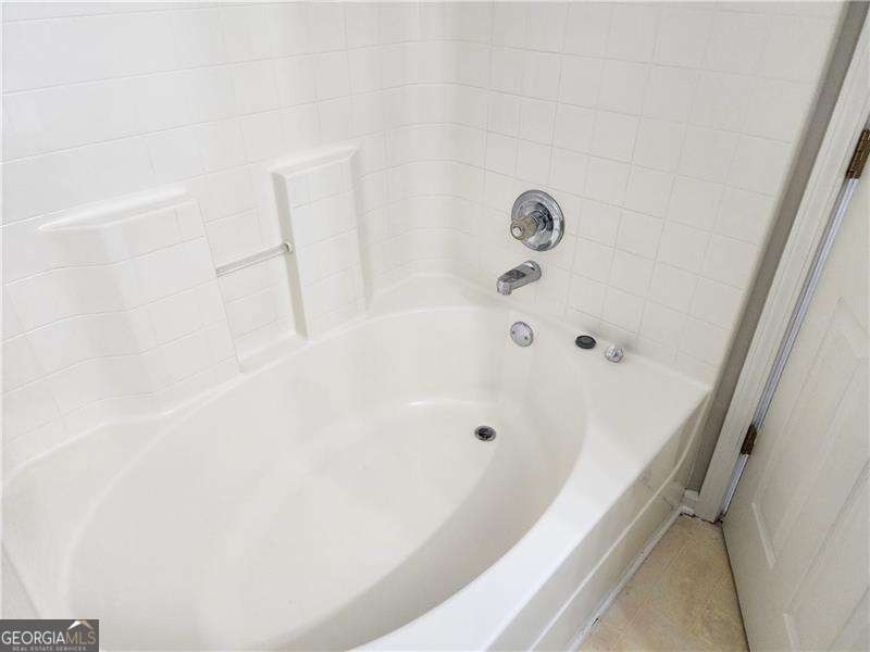 6129 Brookechase Lane - Photo 18